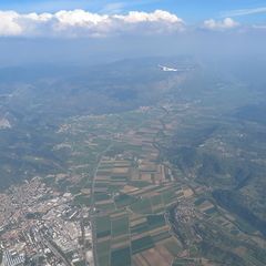 Flugwegposition um 14:46:31: Aufgenommen in der Nähe von Ajdovščina, Slowenien in 1882 Meter